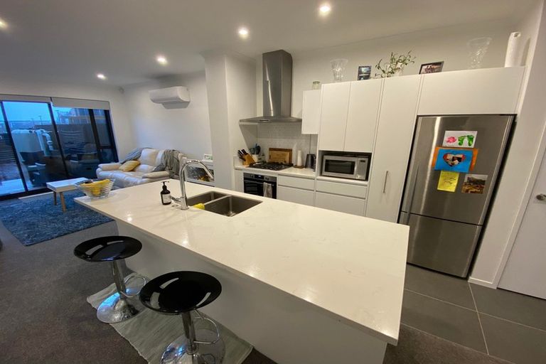 Photo of property in 74 Nugget Avenue, Hobsonville, Auckland, 0616