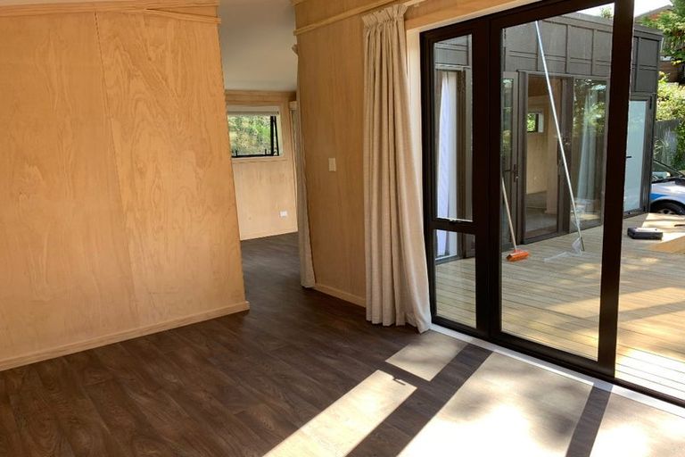 Photo of property in 2a Rimu Road, Stanmore Bay, Whangaparaoa, 0932