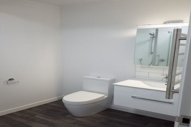 Photo of property in 3/32 Marion Street, Silverstream, Upper Hutt, 5019