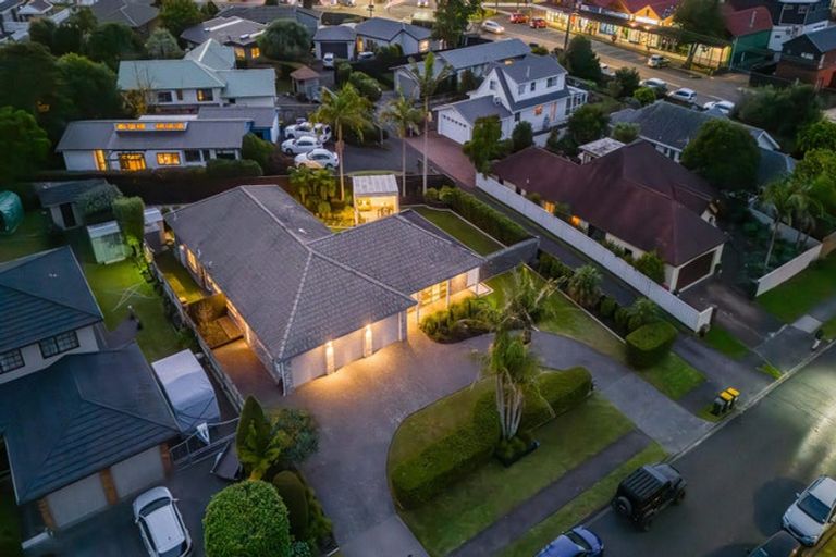 Photo of property in 7 Bannings Way, Hobsonville, Auckland, 0618