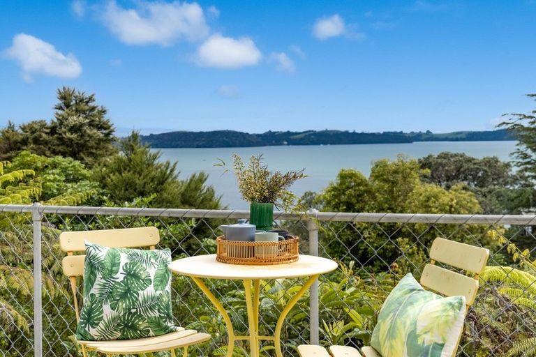 Photo of property in 9 Ferndale Drive, Snells Beach, 0920