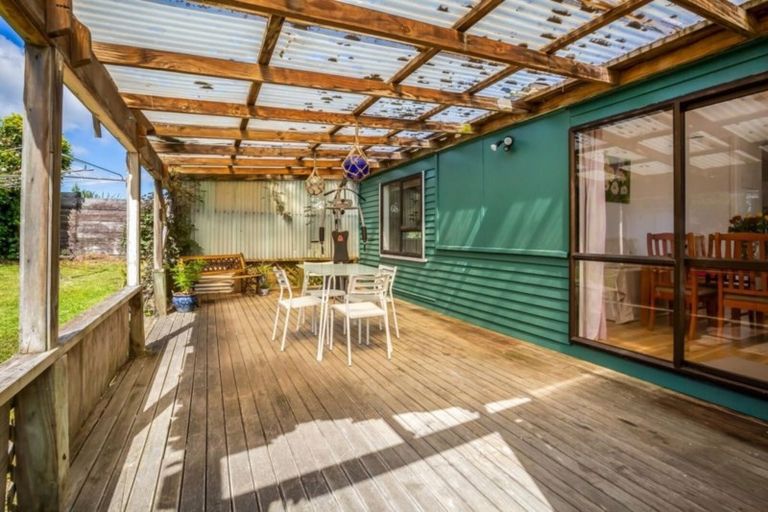 Photo of property in 33 Kokiri Crescent, Waitangirua, Porirua, 5024