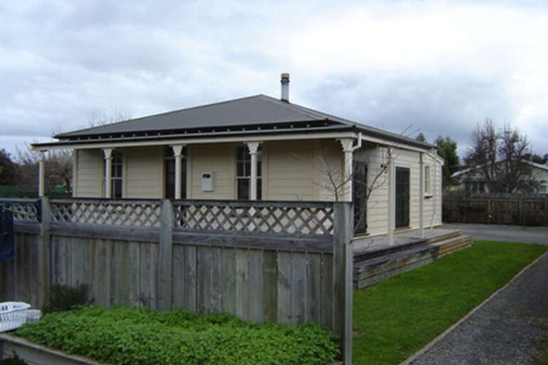 Photo of property in 12 Malcolm Street, Martinborough, 5711