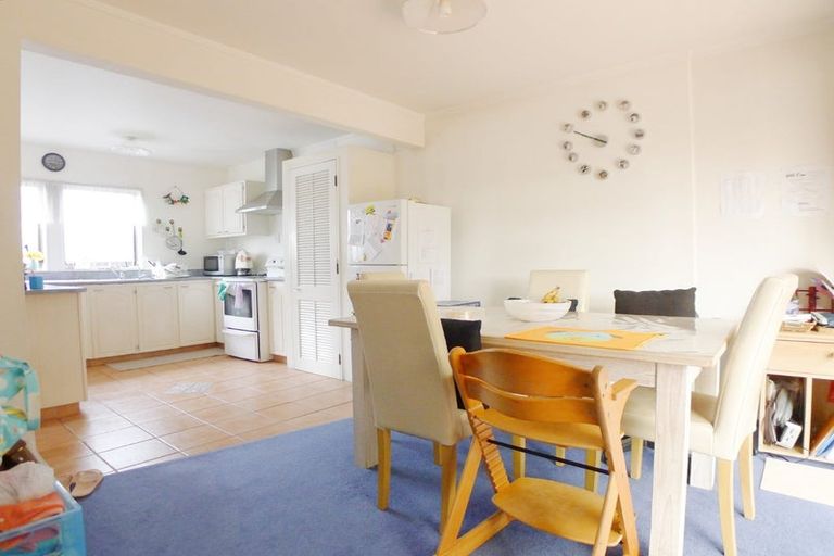 Photo of property in 1/7 Roslyn Road, Mount Wellington, Auckland, 1060