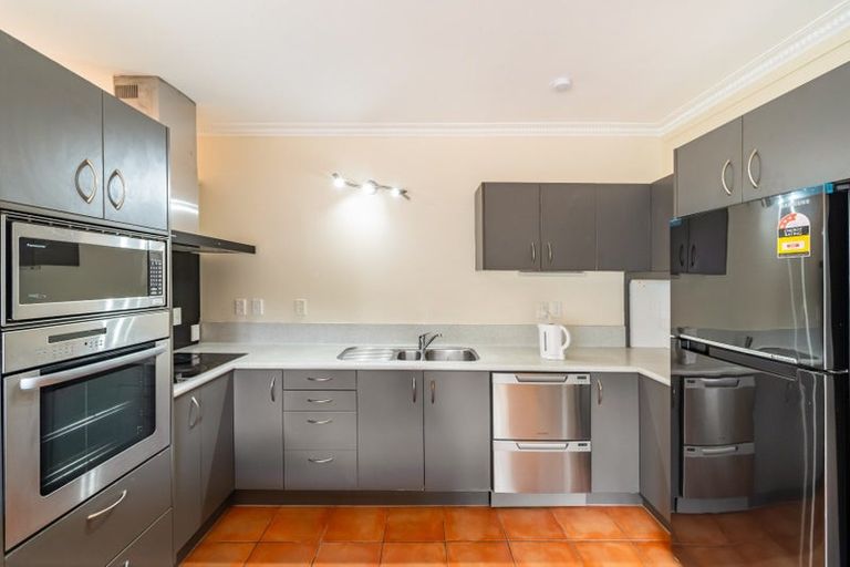 Photo of property in 76a Wai-iti Crescent, Woburn, Lower Hutt, 5010