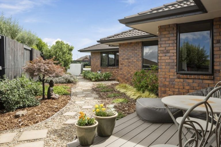 Photo of property in 2 Lochay Place, Pyes Pa, Tauranga, 3112