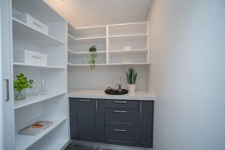 Photo of property in 136 Heretaunga Street, Palmerston North, 4414