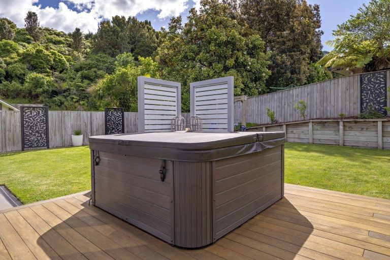 Photo of property in 1 The Fairway, Whakatane, 3120