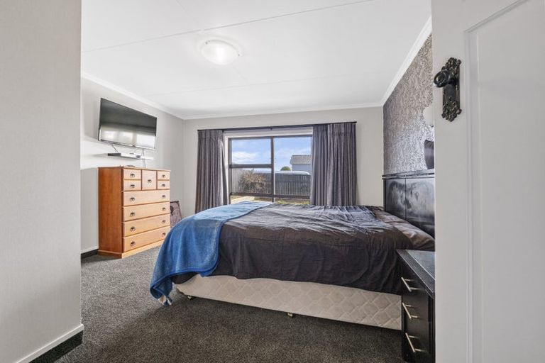 Photo of property in 16 Douglas Street, Hawera, 4610