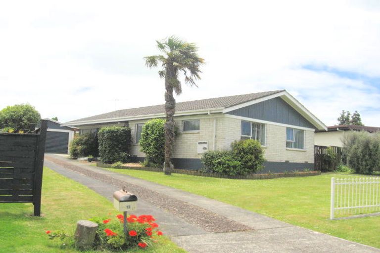 Photo of property in 13 Tatariki Street, Rosehill, Papakura, 2113