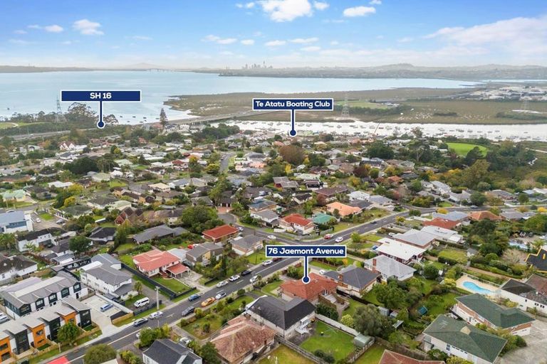 Photo of property in 76 Jaemont Avenue, Te Atatu South, Auckland, 0610