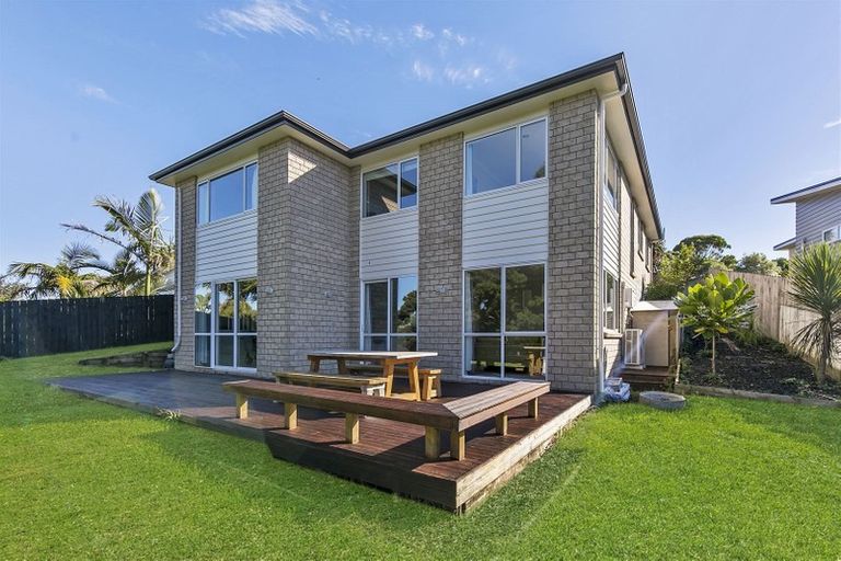 Photo of property in 102 Glendhu Road, Bayview, Auckland, 0629