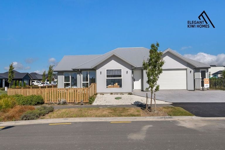 Photo of property in 35 Navarra Road, Halswell, 8025