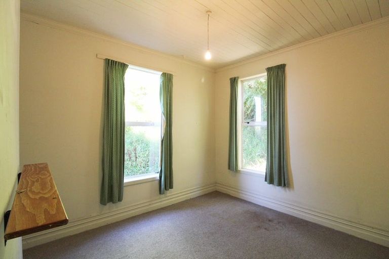 Photo of property in 24 Glencairn Street, Dalmore, Dunedin, 9010