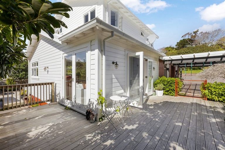 Photo of property in 3 Delhi Crescent, Khandallah, Wellington, 6035