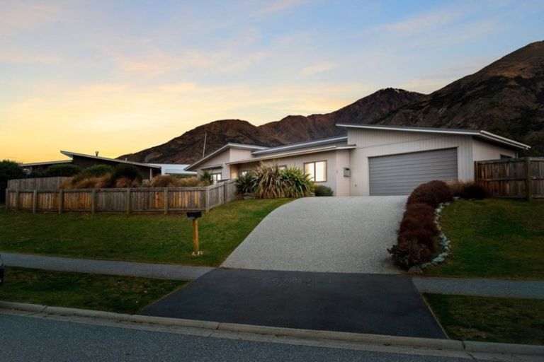 Photo of property in 13 Quill Street, Lake Hayes, Queenstown, 9304