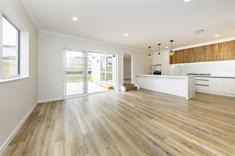 Photo of property in 44 Hangahai Road, Flat Bush, Auckland, 2019