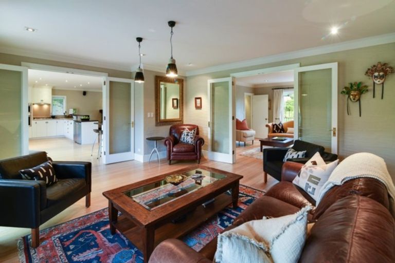 Photo of property in 3 Chalmers Close, Orewa, 0931