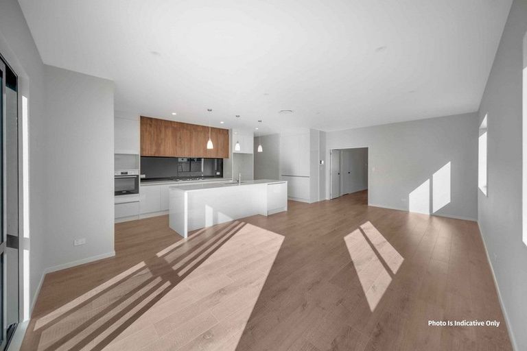 Photo of property in 60 Drumbuoy Drive, Flat Bush, Auckland, 2019