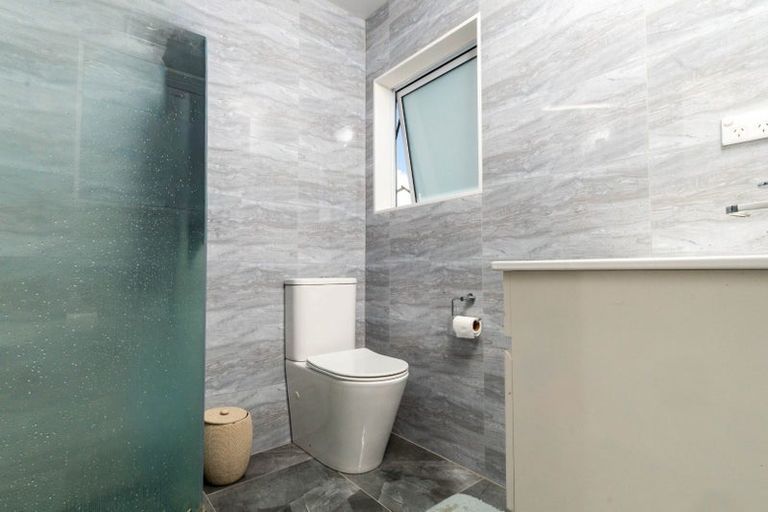 Photo of property in 6 Orona Way, Papatoetoe, Auckland, 2025