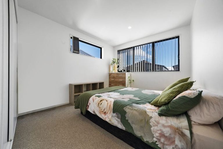Photo of property in 180 Walters Road, Takanini, 2110
