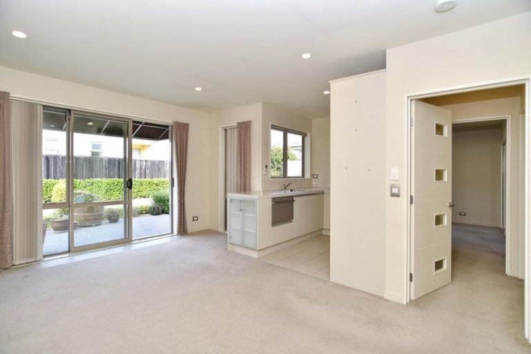 Photo of property in 38a Somerfield Street, Somerfield, Christchurch, 8024
