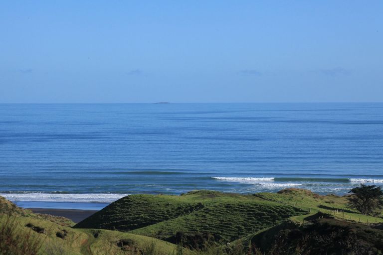 Photo of property in 1580 Whaanga Road, Raglan, 3296