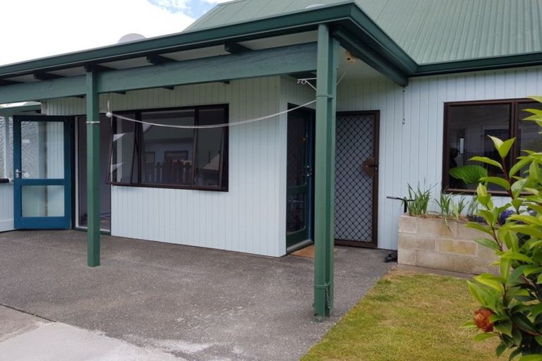 Photo of property in 396 Aberdeen Road, Gisborne, 4010