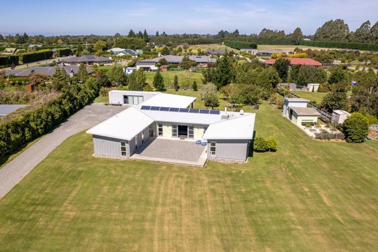 Photo of property in 18 Mchugh Crescent, Darfield, 7510