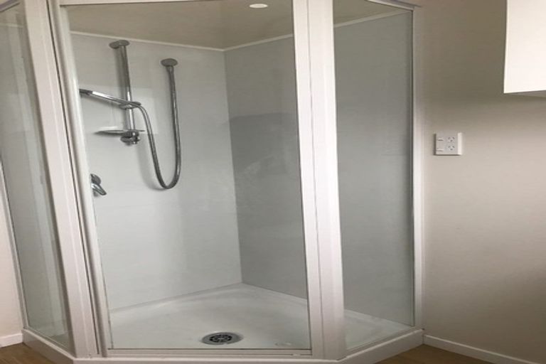 Photo of property in 51 Christmas Road, Manurewa, Auckland, 2102