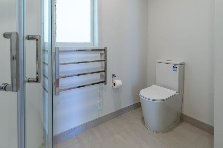 Photo of property in 15a Mildmay Road, Henderson, Auckland, 0610