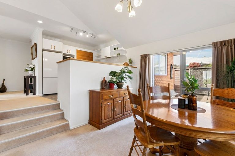 Photo of property in 210 Ngatai Road, Otumoetai, Tauranga, 3110