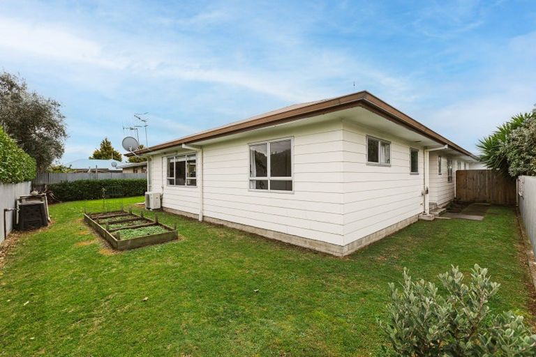 Photo of property in 3/805 Heretaunga Street East, Parkvale, Hastings, 4122