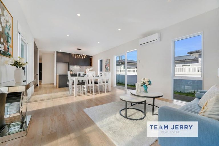 Photo of property in 1 Archibald Lane, Opaheke, Papakura, 2113