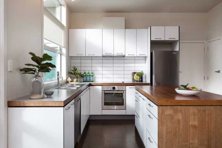 Photo of property in 22 Richmond Street, Waitara, 4320