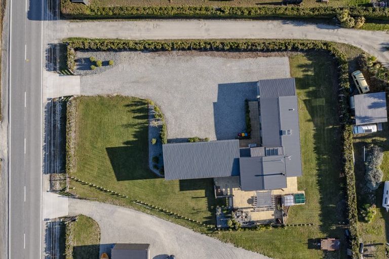 Photo of property in 911 Aubrey Road, Albert Town, Wanaka, 9305