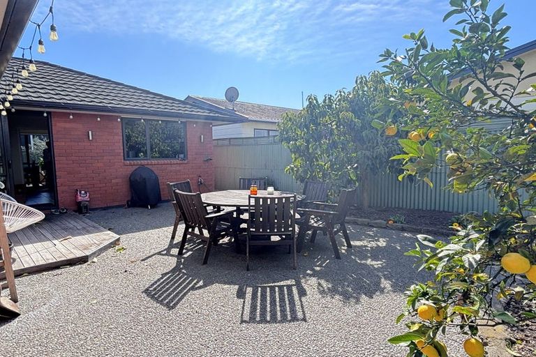 Photo of property in 800a Collinge Road, Mayfair, Hastings, 4122