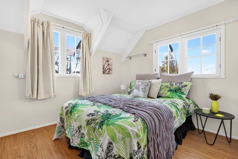 Photo of property in 60 Makora Road, Massey, Auckland, 0614