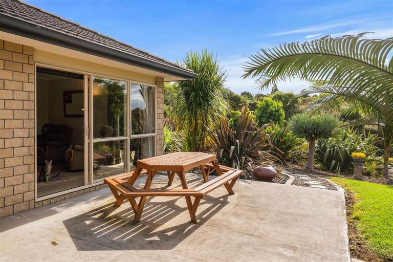 Photo of property in 16 De L'isle Lane, Maungatapere, Whangarei, 0179