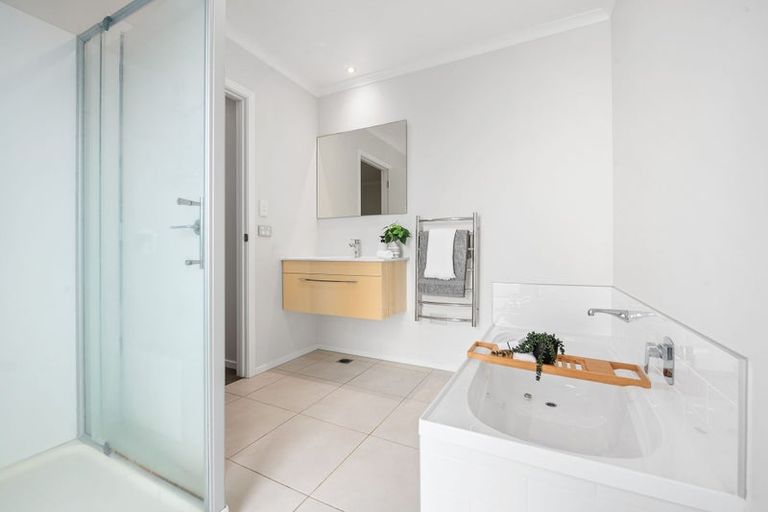 Photo of property in 19 Anna Jean Crescent, Flagstaff, Hamilton, 3210