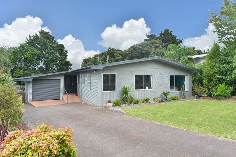 Photo of property in 13 Kotare Crescent, Maunu, Whangarei, 0110