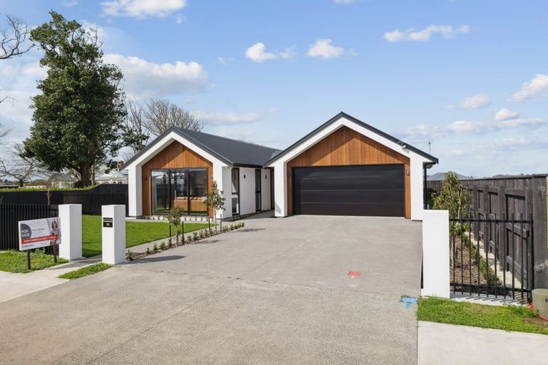 Photo of property in 74 Turuturu Road, Hawera, 4674