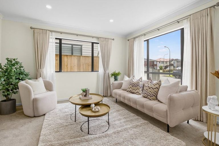 Photo of property in 13 Puoro Street, Flat Bush, Auckland, 2019