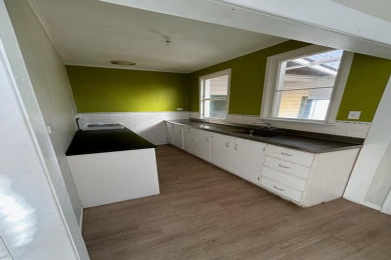 Photo of property in 116 Fairfield Road, Hawera, 4610