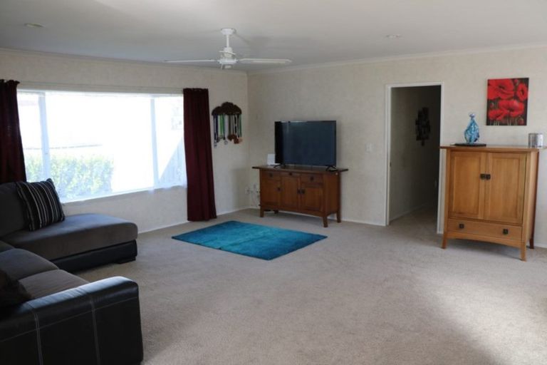 Photo of property in 22 Baxter Place, Owhata, Rotorua, 3010