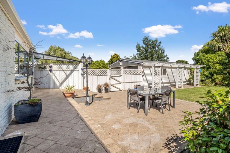 Photo of property in 8 Capri Place, Awapuni, Palmerston North, 4412