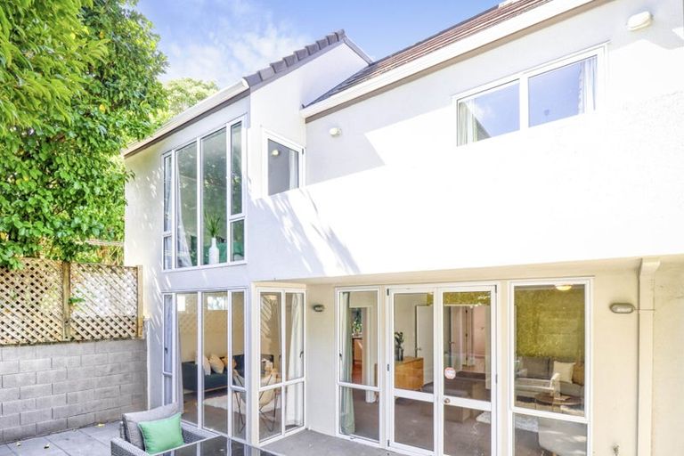 Photo of property in 40 Cashmere Avenue, Khandallah, Wellington, 6035