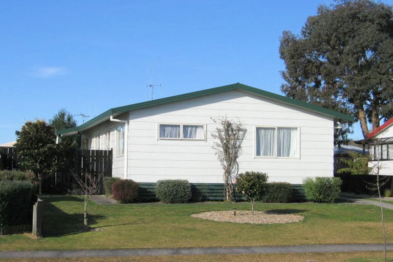 Photo of property in 41 Lloyd Drive, Nawton, Hamilton, 3200