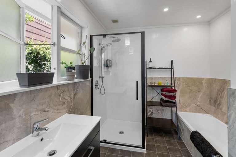 Photo of property in 979 Fergusson Drive, Ebdentown, Upper Hutt, 5018