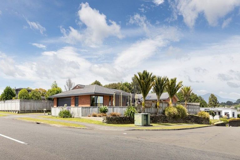 Photo of property in 68 Branch Road, Highlands Park, New Plymouth, 4312